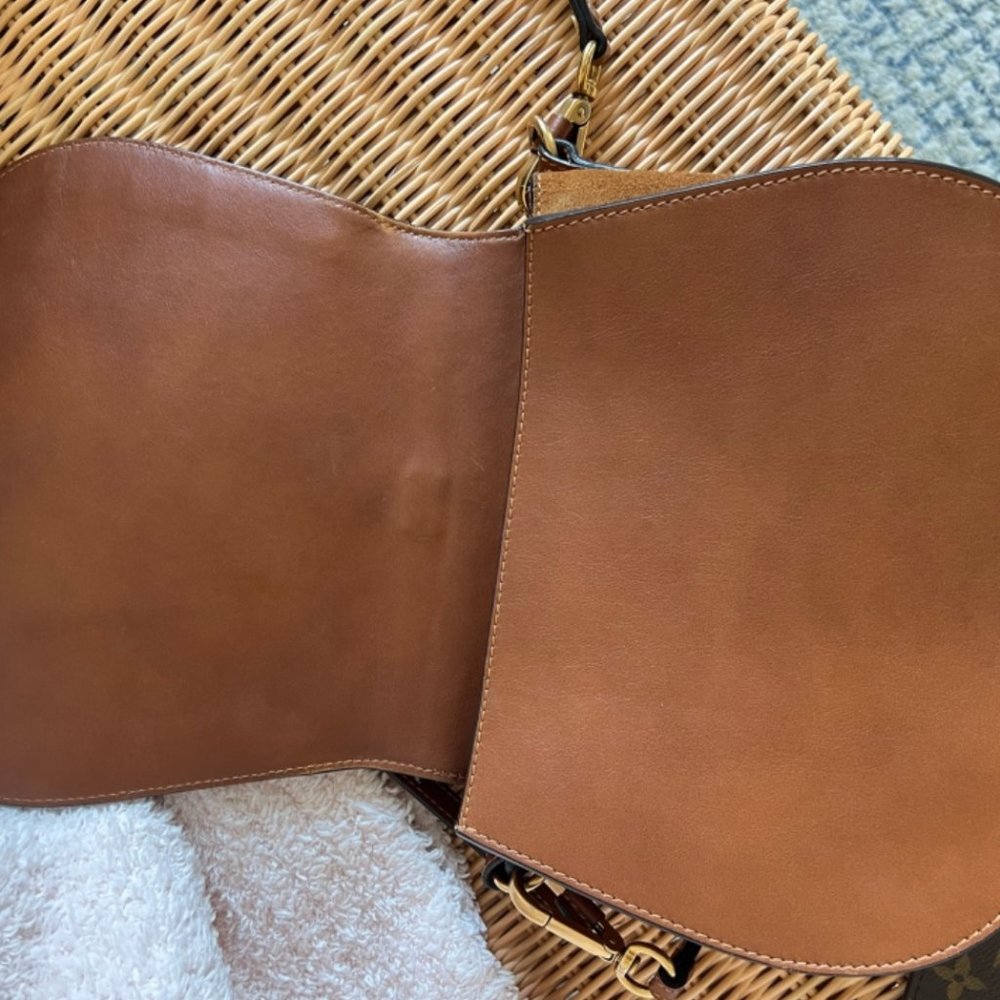 CHLOE Calfskin Suede Medium Nile Bracelet Bag Caramel - Picture 4 of 4